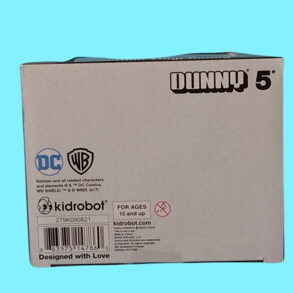 NWT Kidrobot Batman Collectable Vinyl Dunny - Picture 4 of 5